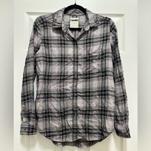 American Eagle Outfitters Gray Plaid Shirt